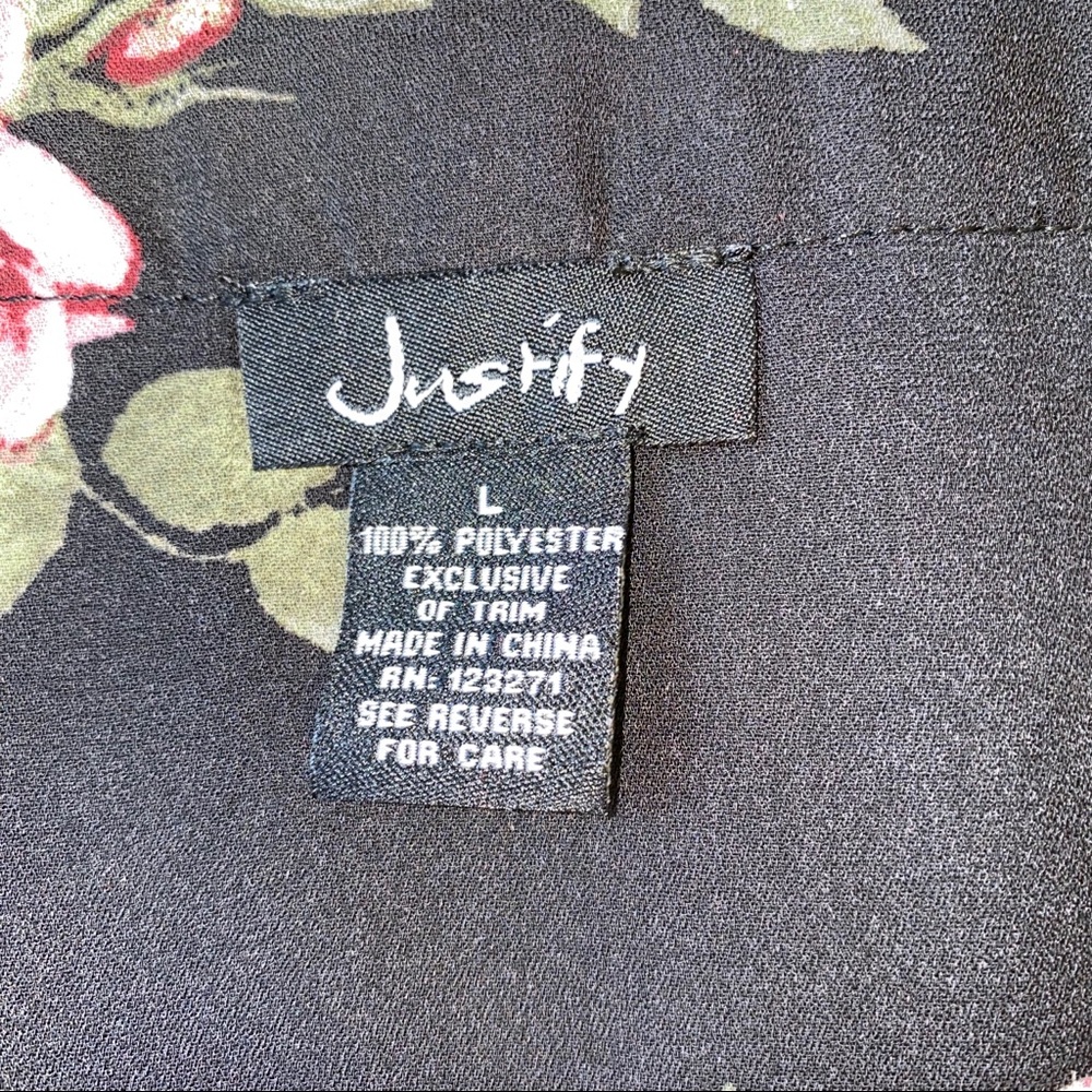 Justify Floral Top - Picture 5 of 5